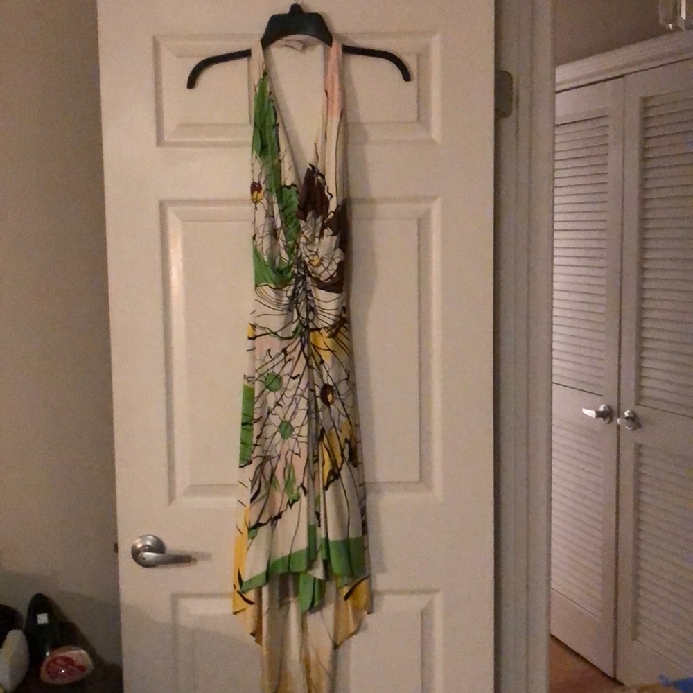 Dress - Picture 2 of 6